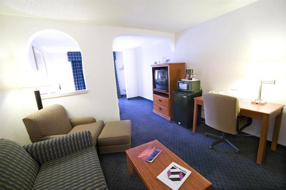Deluxe King Studio Suite - Non-Smoking at Ramada by Wyndham Santa Fe