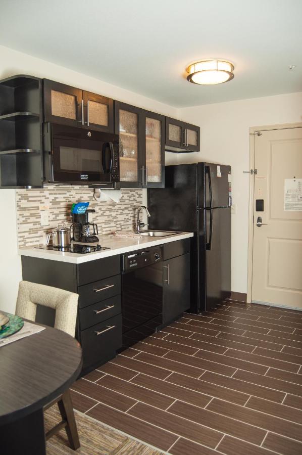  | Candlewood Suites Fort Collins