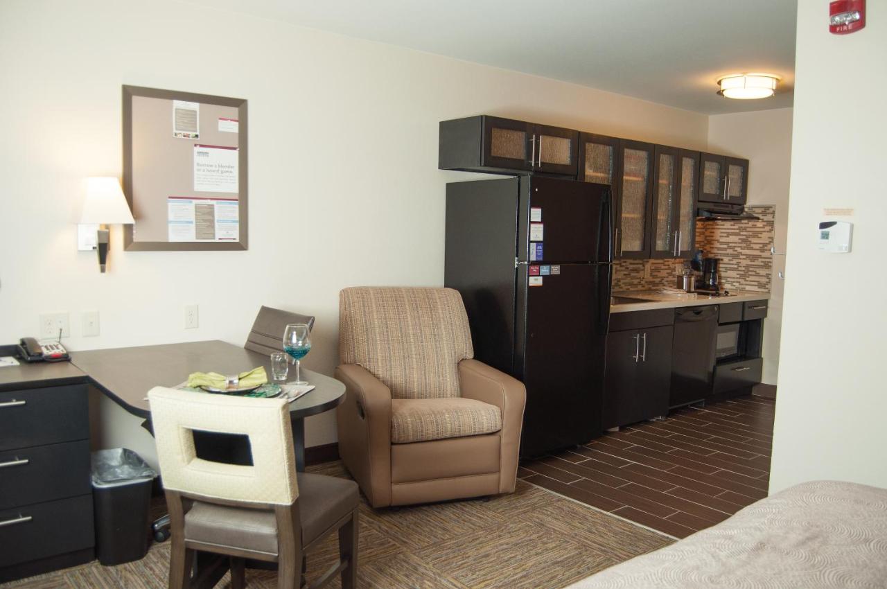  | Candlewood Suites Fort Collins