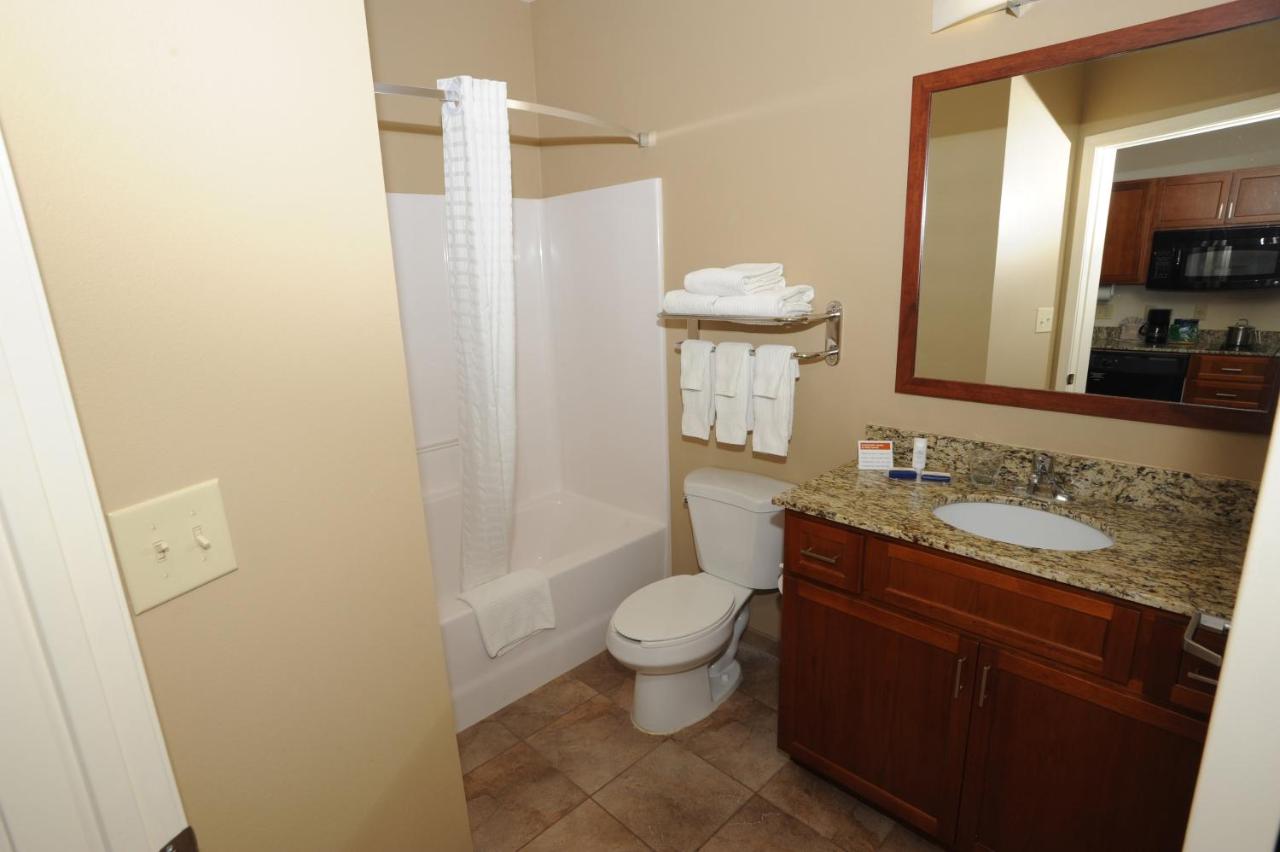Queen Studio Suite with One Queen Bed - Non-Smoking at Candlewood Suites Radcliff - Fort Knox by IHG