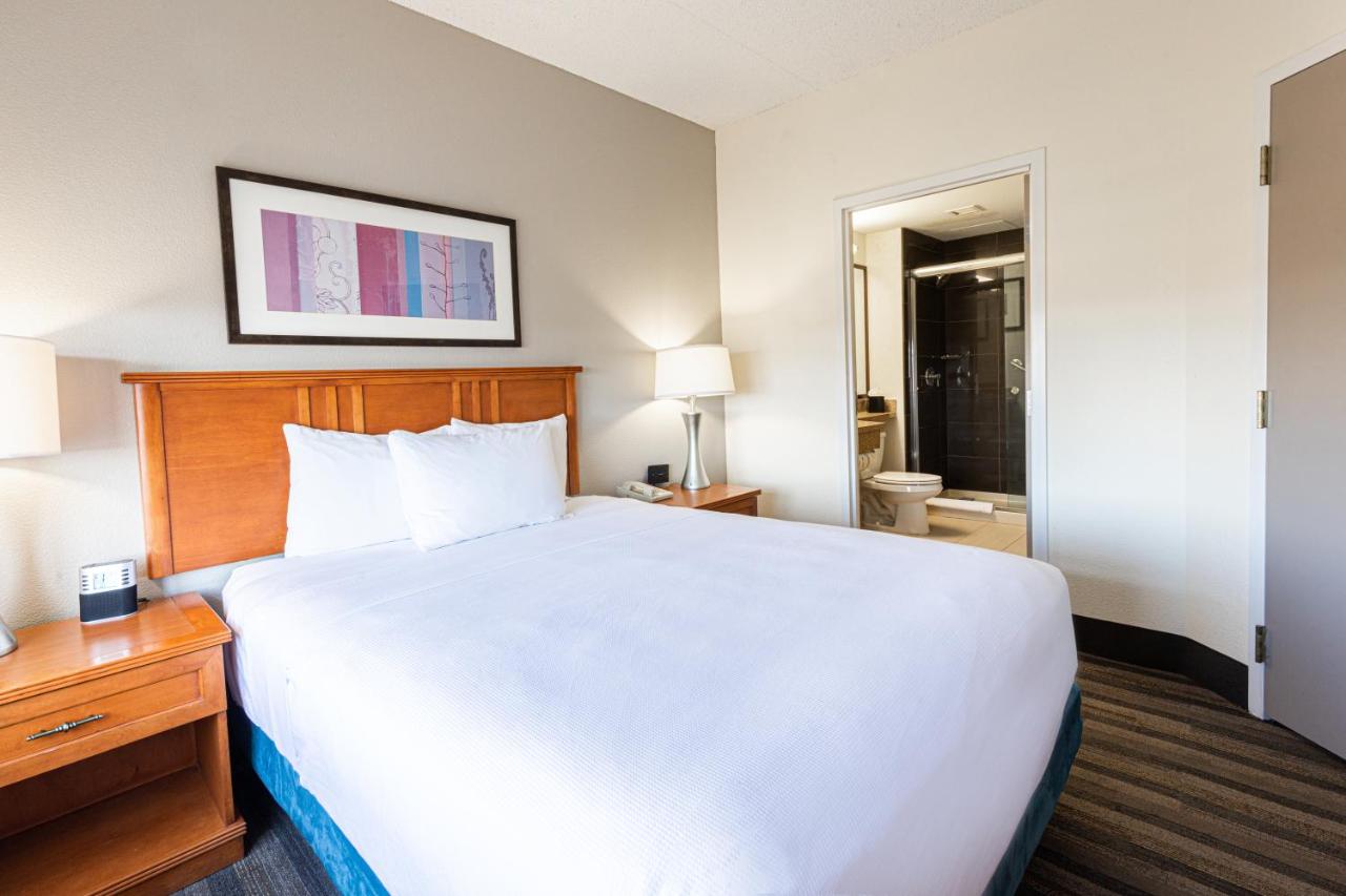 Two-Bedroom Queen Suite - Non-Smoking at HYATT house Chicago/Schaumburg