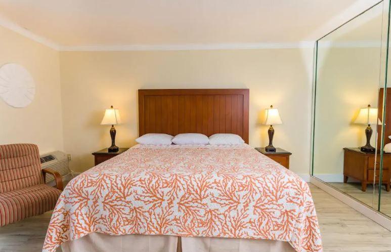  | West Wind Inn