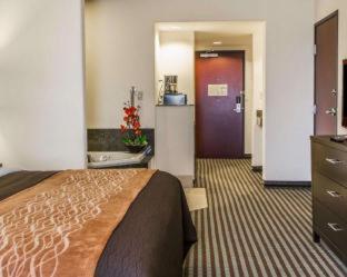 Room #45807711 at Comfort Inn & Suites Perry I-35