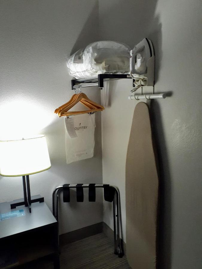 King Room - Disability Access/Non-Smoking at Country Inn & Suites by Radisson, Freeport, IL