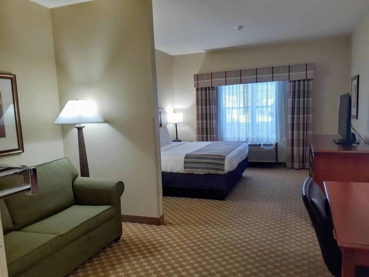 King Studio Suite - Disability Access/Non-Smoking at Country Inn & Suites by Radisson, Freeport, IL
