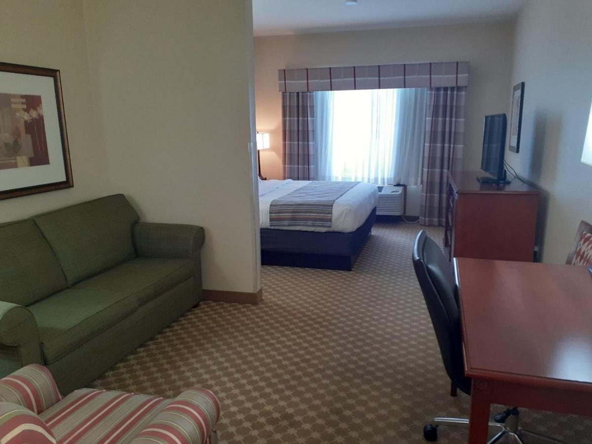 King Studio Suite - Non-Smoking at Country Inn & Suites by Radisson, Freeport, IL