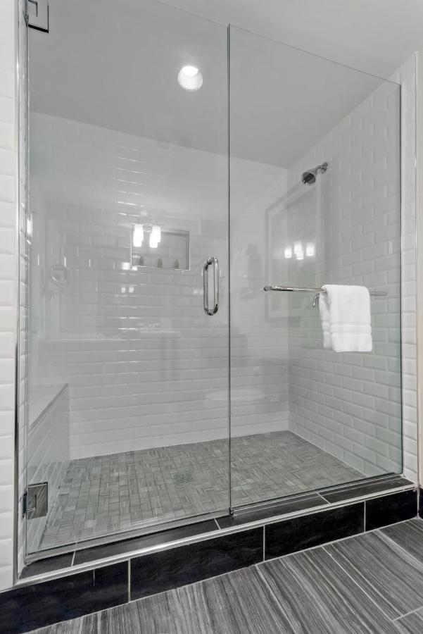  | Artmore Hotel - Midtown