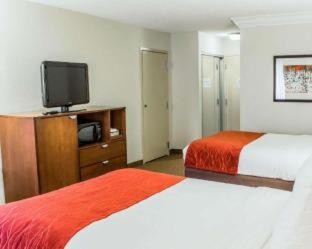 Room #2475715 at Comfort Inn Fayetteville near Fort Bragg