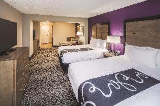 Room #17757019 at La Quinta Inn & Suites by Wyndham Milledgeville