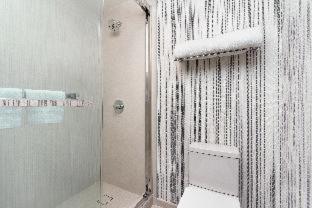 Room #40415509 at Mason Beach Inn