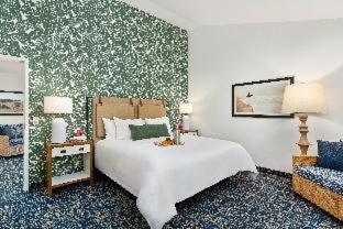 Room #40415511 at Mason Beach Inn