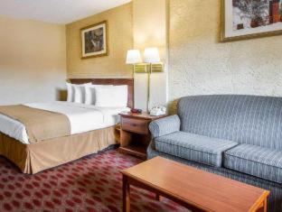 Room #7598622 at Quality Inn & Suites Goodyear - Phoenix West
