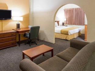 Room #7598627 at Quality Inn & Suites Goodyear - Phoenix West