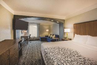 Room #7889924 at La Quinta Inn & Suites by Wyndham Manteca - Ripon
