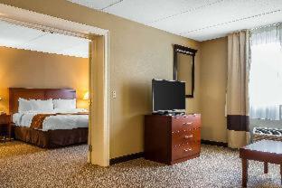 Room #5884618 at Comfort Suites Near Casinos Norwich-Uncasville CT