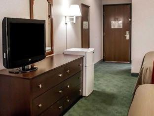 Room #49108111 at Comfort Inn & Suites Streetsboro - Kent