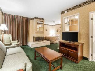Room #49167412 at Clarion Inn Willow River