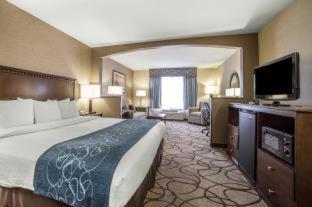 Room #49205406 at Comfort Suites Salt Lake City Airport