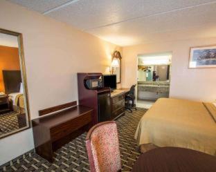 Room #29536628 at Quality Inn & Suites Palatka Riverfront
