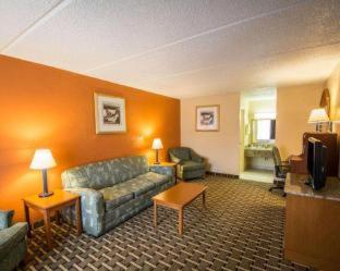 Room #29536630 at Quality Inn & Suites Palatka Riverfront
