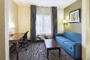 Room #43686015 at Quality Suites Temple I-35