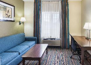 Room #43686017 at Quality Suites Temple I-35