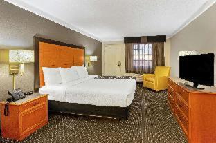 Room #46223111 at La Quinta Inn by Wyndham Santa Fe