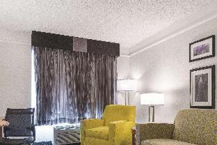 Room #44056510 at La Quinta Inn & Suites by Wyndham Ontario Airport
