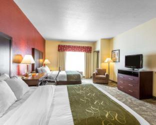 Room #32842414 at Comfort Suites Palm Desert I-10