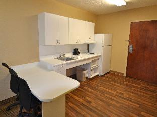 Room #51853610 at Extended Stay America Select Suites Detroit Farmington Hills