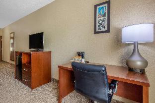 Room #107372110 at Comfort Inn & Suites