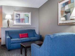 Room #29276209 at Comfort Suites Near Texas A&M University - Corpus Christi
