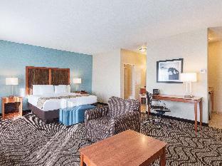 Room #52807809 at La Quinta Inn & Suites by Wyndham Mathis