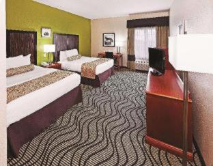 Room #46507911 at La Quinta Inn & Suites by Wyndham Corpus Christi Northwest