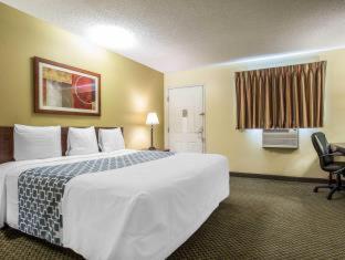 Room #49071216 at Suburban Studios Charlotte-Ballantyne