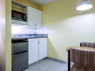 Room #49071216 at Suburban Studios Charlotte-Ballantyne