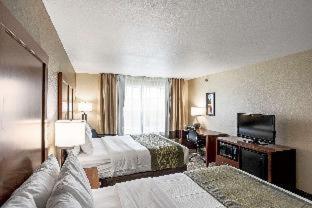 Room #40367954 at Comfort Inn & Suites Independence