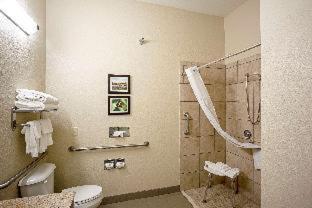 Room #40367955 at Comfort Inn & Suites Independence