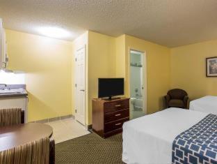 Room #49071215 at Suburban Studios Charlotte-Ballantyne