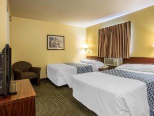 Room #49071215 at Suburban Studios Charlotte-Ballantyne