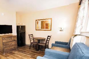 Room #49071214 at Suburban Studios Charlotte-Ballantyne