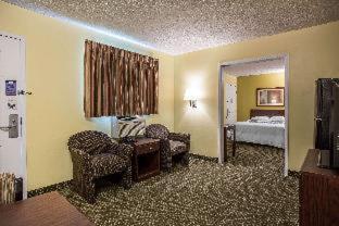 Room #49071214 at Suburban Studios Charlotte-Ballantyne