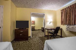 Room #49071214 at Suburban Studios Charlotte-Ballantyne