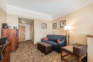 Room #48933107 at Comfort Suites Longmont