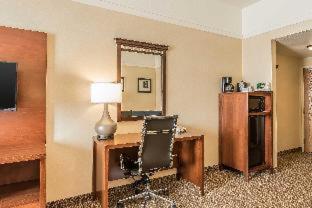 Room #48933107 at Comfort Suites Longmont