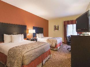 Room #45971911 at La Quinta Inn & Suites by Wyndham Houston East at Normandy
