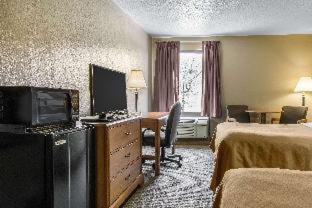 Room #49124611 at Comfort Inn & Suites Johnstown - Richland Town Center