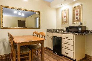 Room #49124610 at Comfort Inn & Suites Johnstown - Richland Town Center