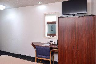 Room #39803824 at Americas Best Value Inn & Suites Maryville