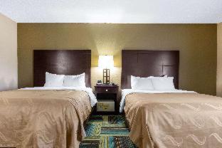 Room #49042912 at Quality Inn & Suites Arnold - St Louis